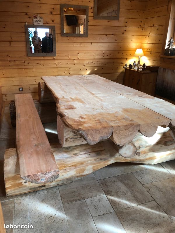 Table bancs en fuste (image 1)