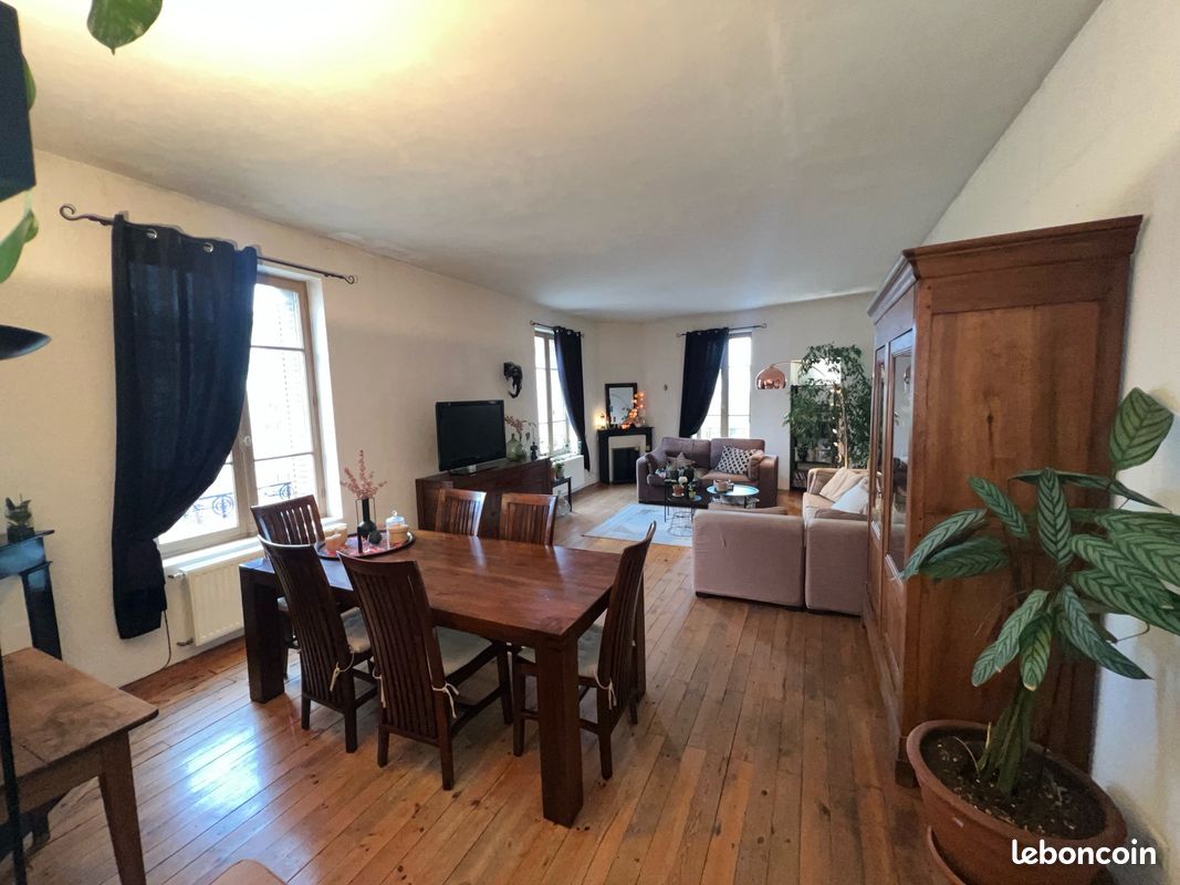 Maison 6 pièces 164 m² · à Cusset · 164 m² · 212 500 €