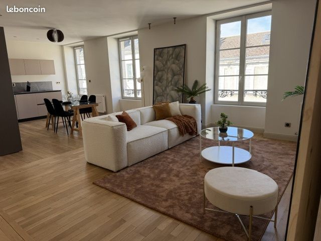Appartement 5 pièces 135 m² · à Orléans · 135 m² · 485 000 €