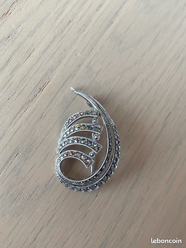Broche Art Déco Années 1920-30 En Argent Et Verre Violet - Occasion Bon état