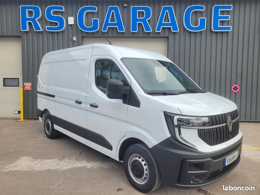 RENAULT MASTER IV L2H2 FOURGON 3T5 TRACTION 2.0 Blue DCI 130 EXTRA 03 PLACES NEUF avec HABILLAGE BOIS + CAMÉRA DE RECUL + RADARS ARRIERE + CLIMATISATION AUTO + ROUE DE SECOURS ( Prix Vente 29 990 HT ) (image 1)