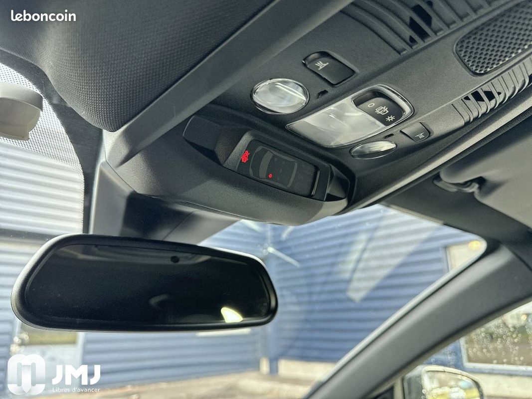 PEUGEOT 3008 BlueHDi 130ch S&S EAT8 Allure Pack (image 18)