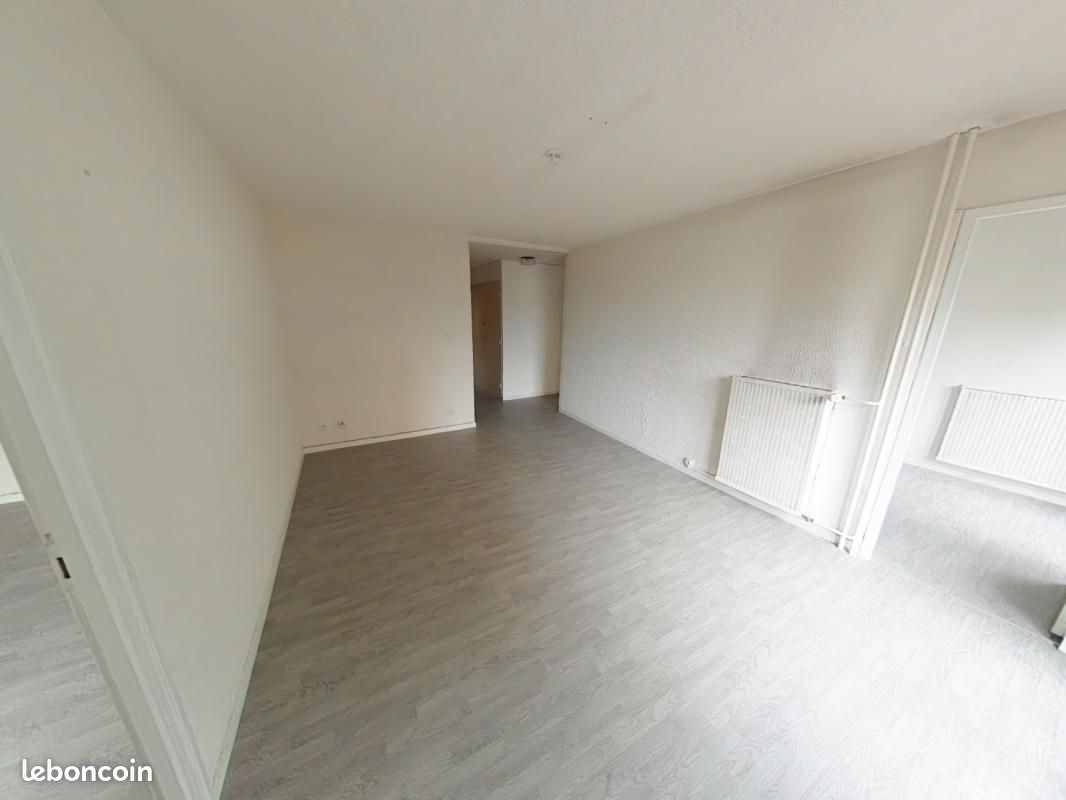 Appartement 4 pièces 75 m² · à Le Péage-de-Roussillon · 75 m² · 658 €/mois
