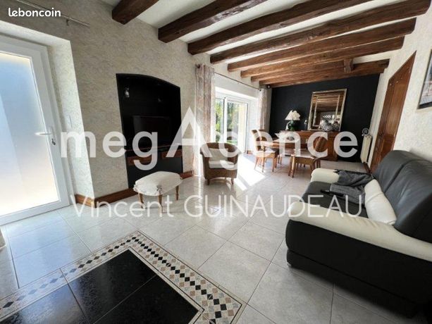 Maison 7 pièces 250 m²