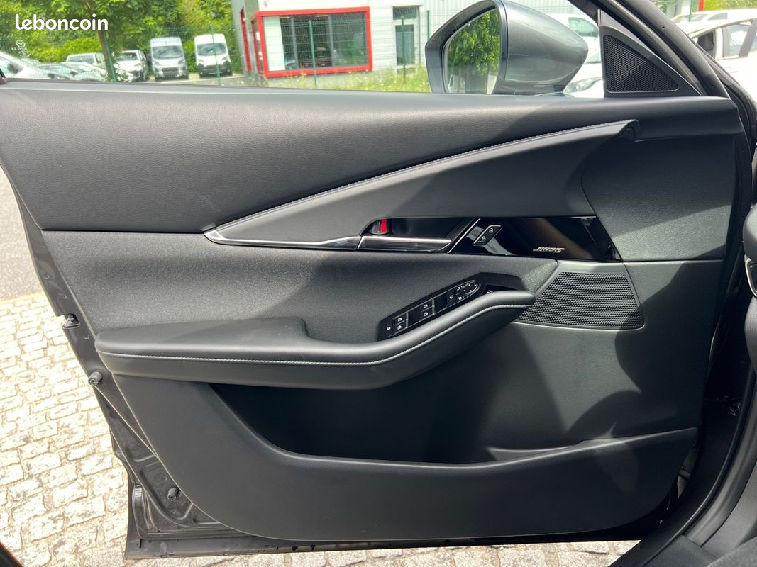 MAZDA CX-30 2.0L e-SKYACTIV X M Hybrid 186 ch 4x2 BVA6 Centre-Line (image 26)