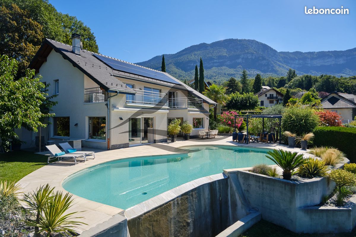 Maison 6 pièces 182 m² · à Pugny-Chatenod · 182 m² · 1 245 000 €
