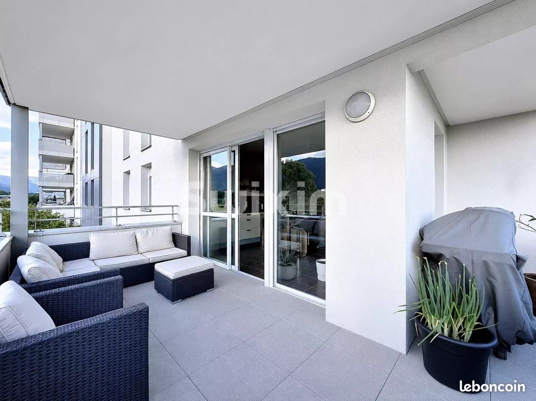 Appartement 4 pièces 82 m² · à Saint-Genis-Pouilly · 82 m² · 460 000 €