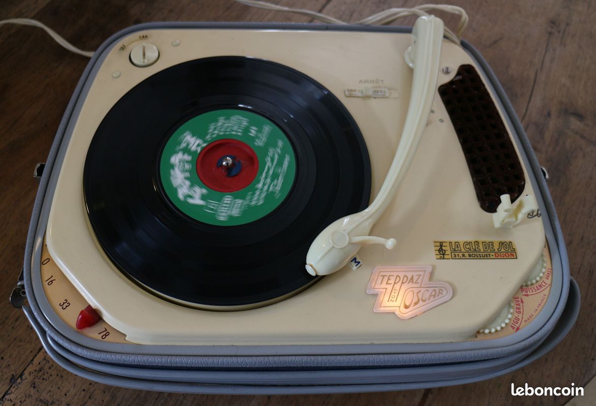 Tourne disque Teppaz Oscar rouge et noir vintage FONCTIONNE