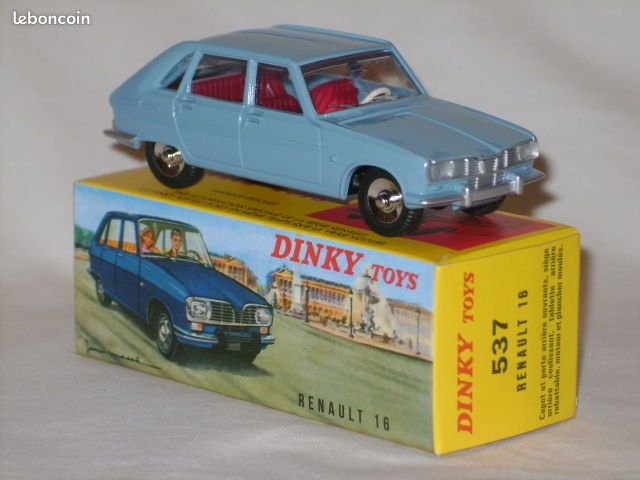 BOITE VIDE REPRO COPY DINKY TOYS RENAULT 16 MADE IN SPAIN N°537
