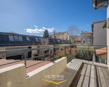 Maison 900 000 € - 228 m²