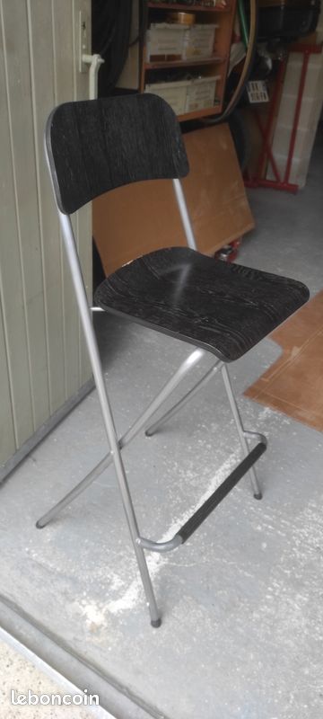 Chaise haute de bar . Ikea (image 2)