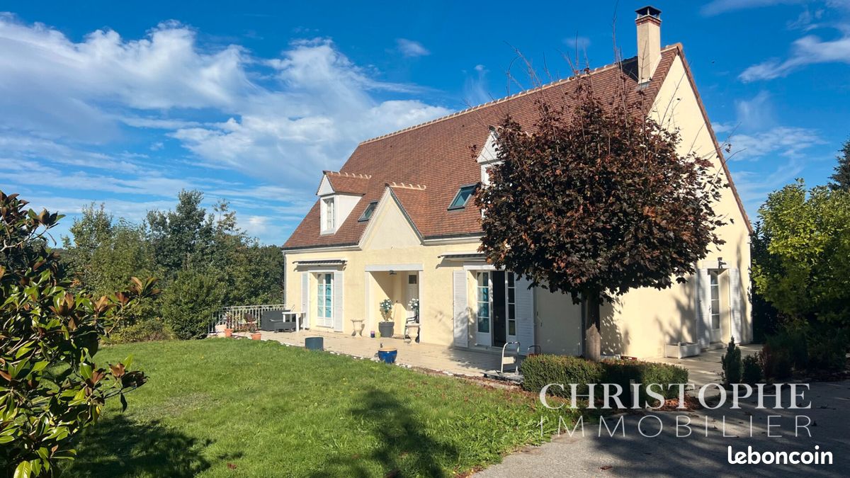 Maison 7 pièces 200 m² · à Évreux · 200 m² · 349 000 €