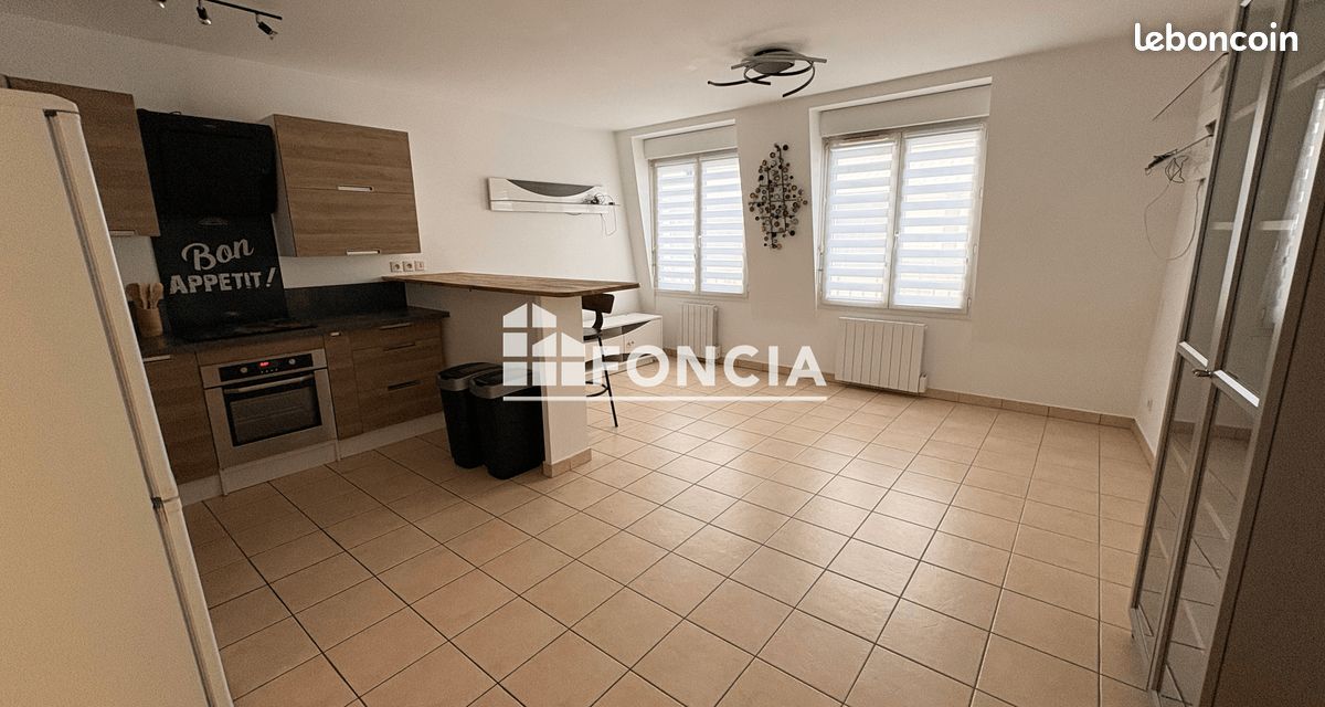 Appartement 3 pièces 59 m² · à Corbeil-Essonnes · 59 m² · 990 €/mois