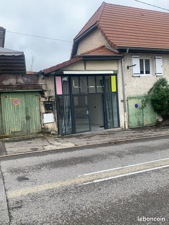 Local pour stockage 180 m2