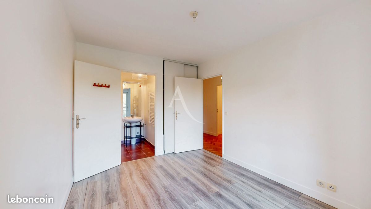 Appartement a louer le plessis-robinson - 4 pièce(s) - 92 m2 - Surfyn