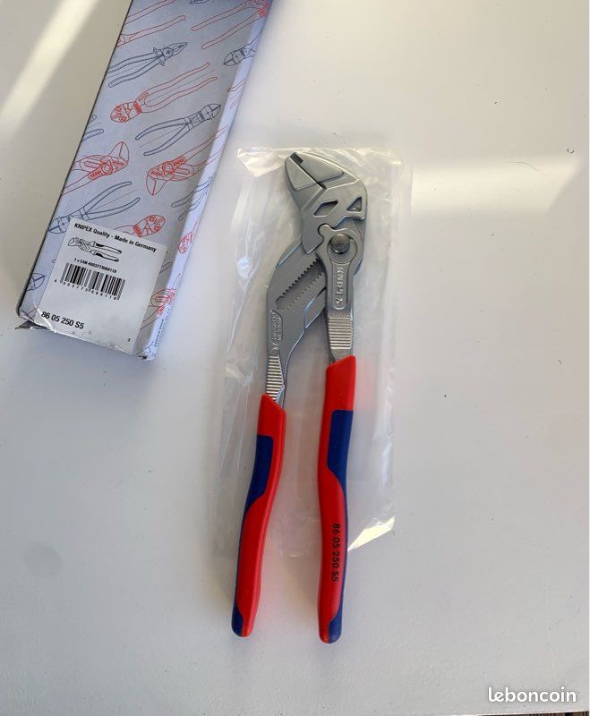 Pince Multiprise Knipex 86 05 250 - 250 Mm, Capacité 52 Mm - Mâchoires Lisses, Réglage Rapide - Remplaçant Un Jeu De Clés Plates