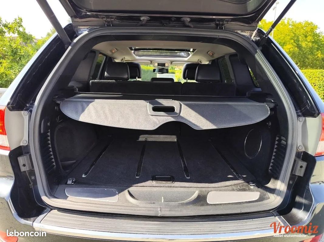 Jeep Grand Cherokee 3.6 PENTASTAR FLEXFUEL 285 OVERLAND AWD BVA / REPRISE POSSIBLE (image 11)