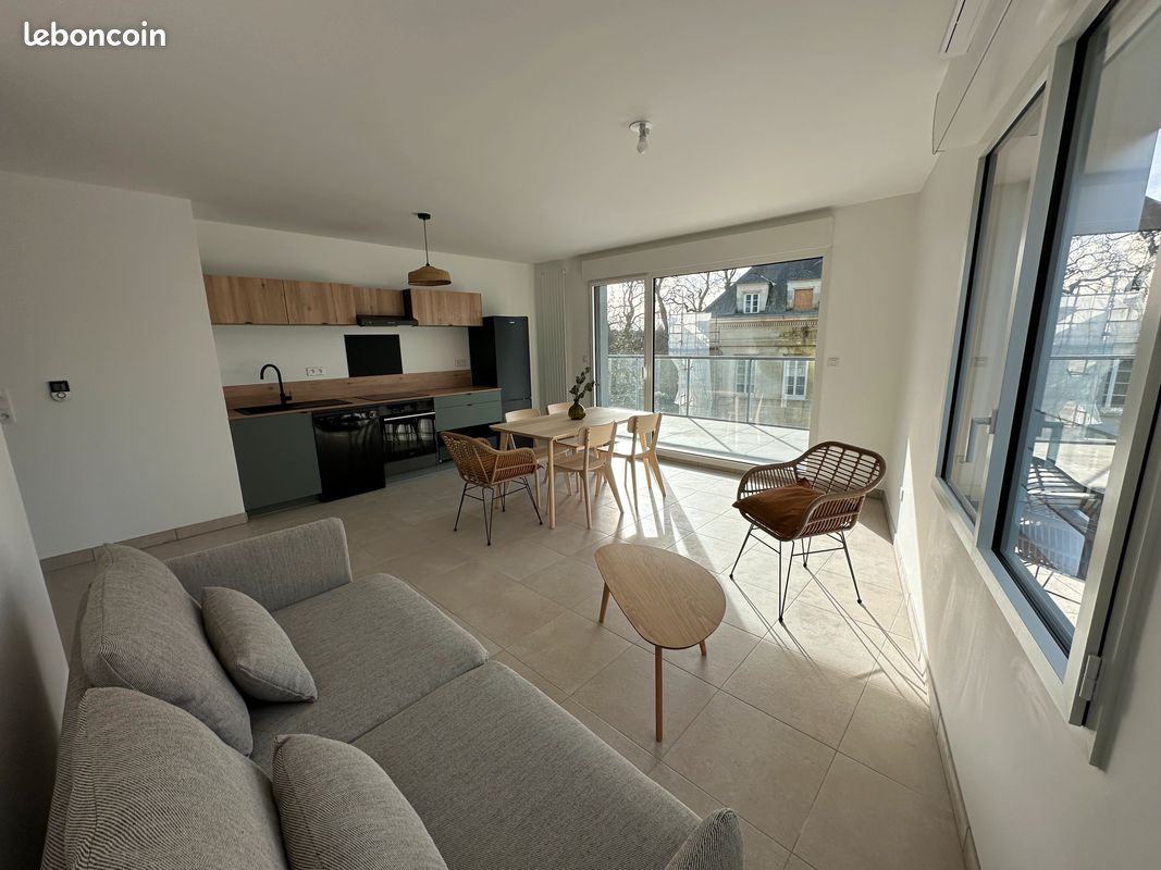 Appartement 3 pièces 64 m² · à Nantes · 64 m² · 990 €