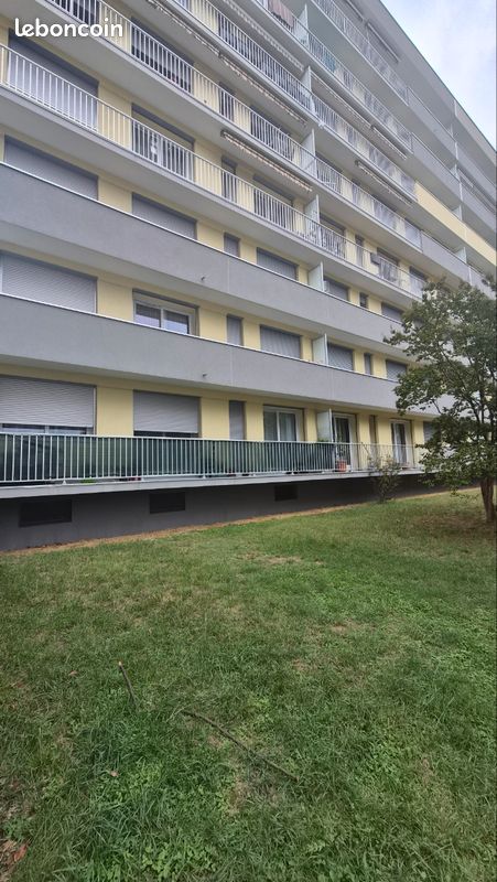 Appartement 5 pièces 90 m² · à Échirolles · 90 m² · 120 000 €