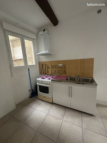 https://img.leboncoin.fr/api/v1/lbcpb1/images/e3/3e/96/e33e96cee7a27902afc868b48f73e337a1fd5379.jpg?rule=ad-image