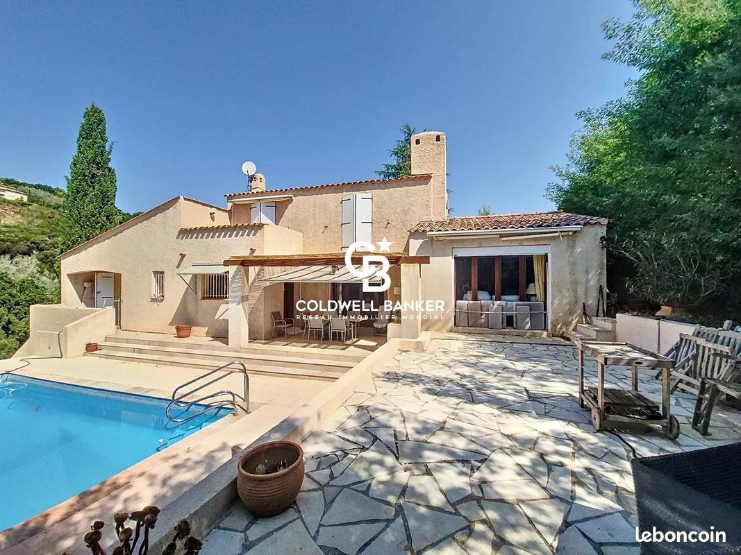 Maison 6 pièces 145 m² · à Roquebrune-sur-Argens · 145 m² · 849 000 €