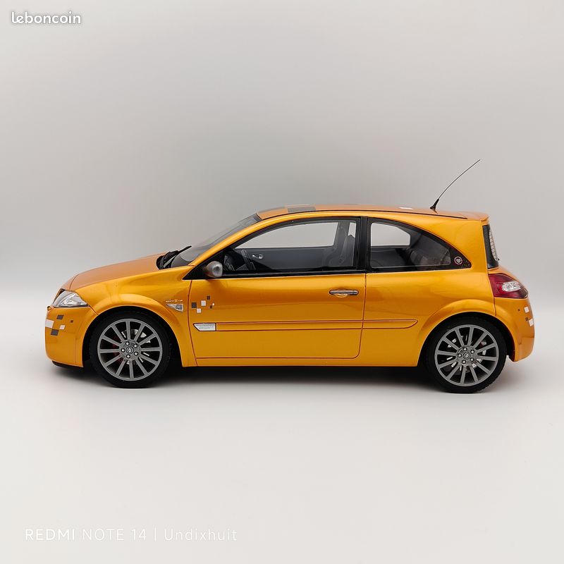 Renault Megane 2 Ph.2 Renault F1 Team Edition - Ottomobile - Collection