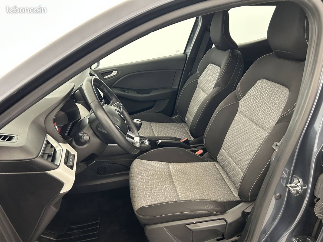 RENAULT Clio TCe 90 - 21 Limited (image 9)