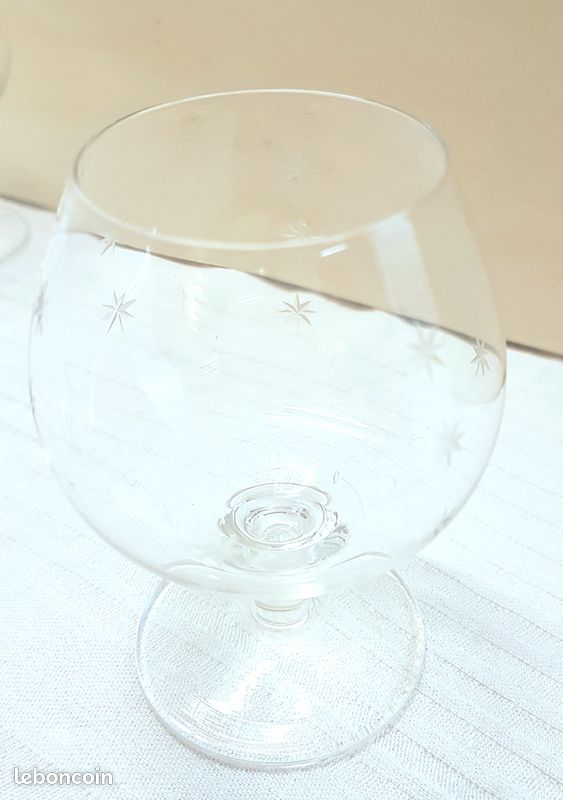 6 verres cristal fin motif étoiles (image 1)