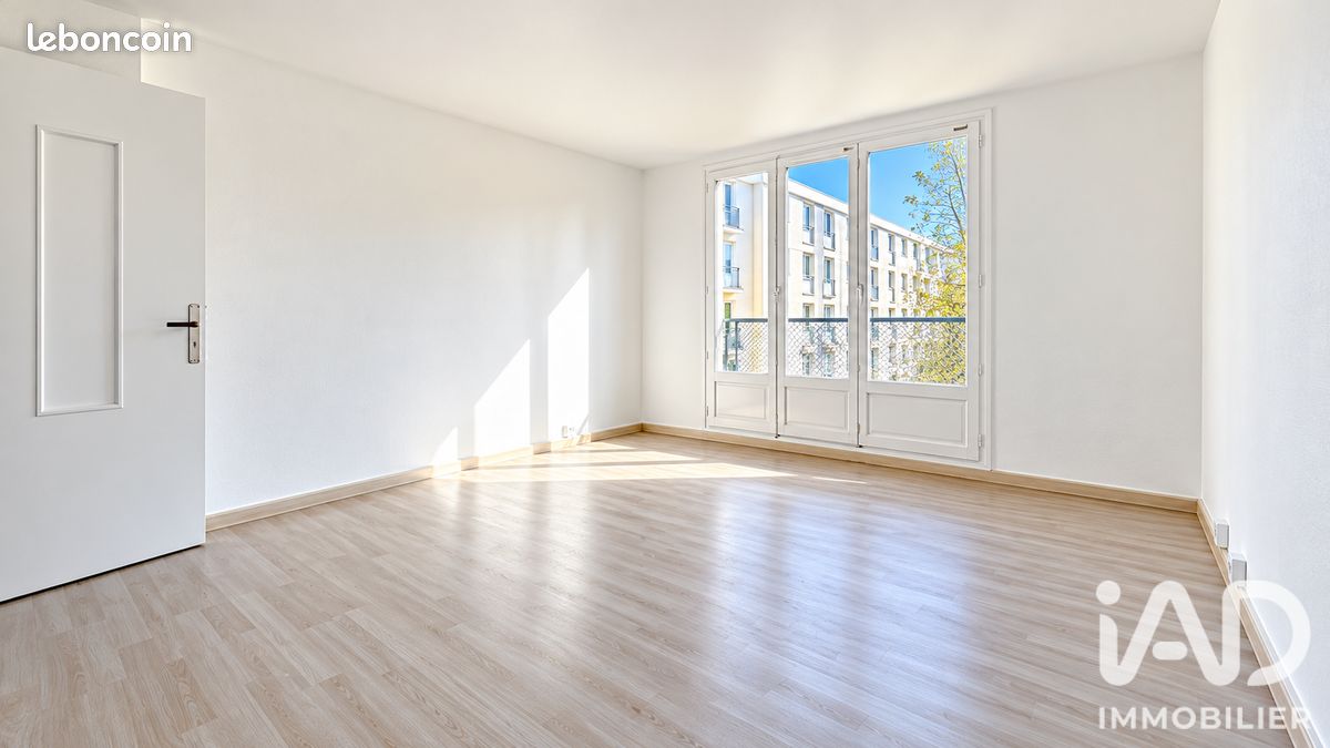 Appartement 3 pièces 56 m² · à Trappes · 56 m² · 110 000 €