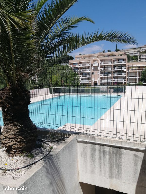 Appartement 1 pièce 28 m² · à Saint-Laurent-du-Var · 28 m² · 900 €