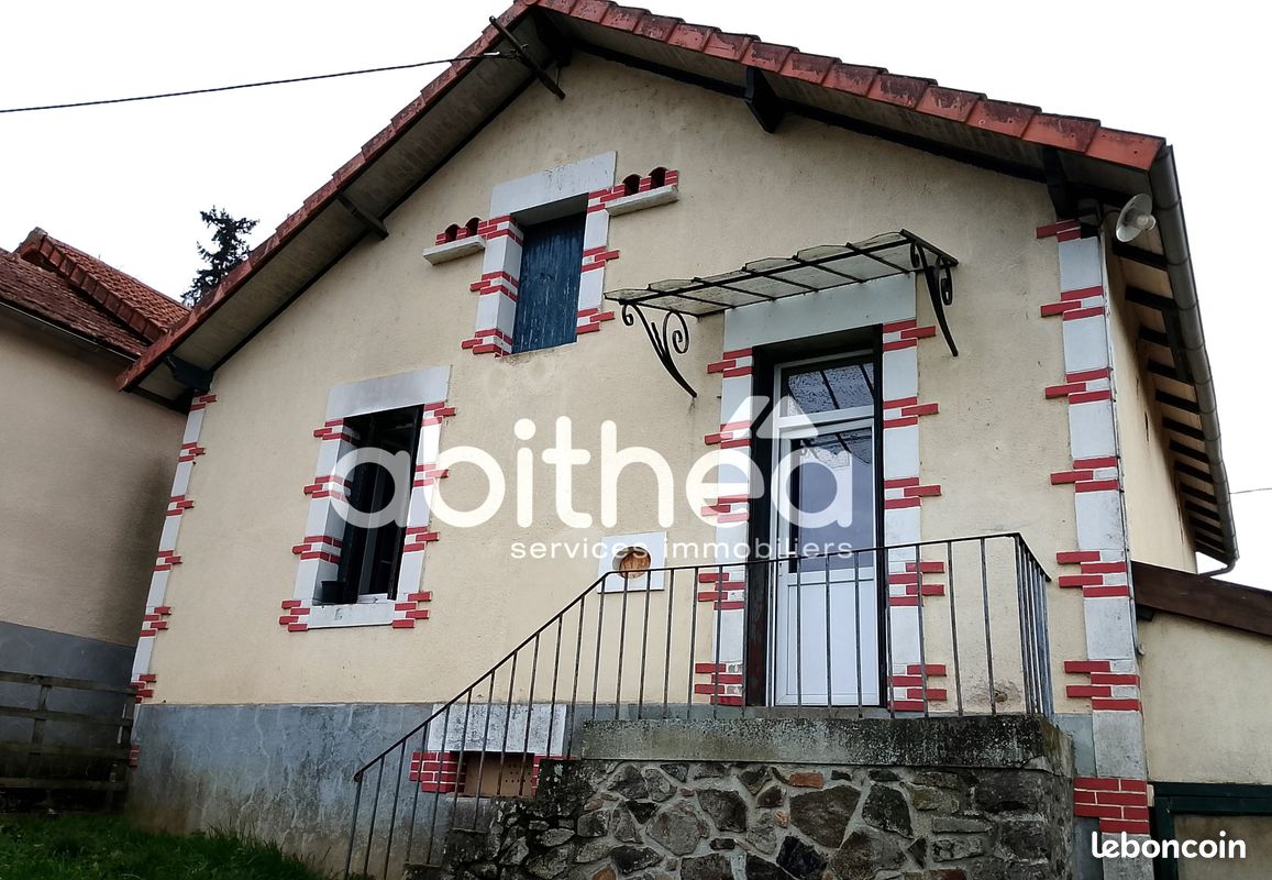 Maison 6 pièces 100 m² · à Chabanais · 100 m² · 117 700 €