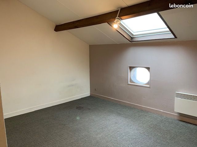 Appartement 1 pièce 28 m² · à Angoulême · 28 m² · 390 €