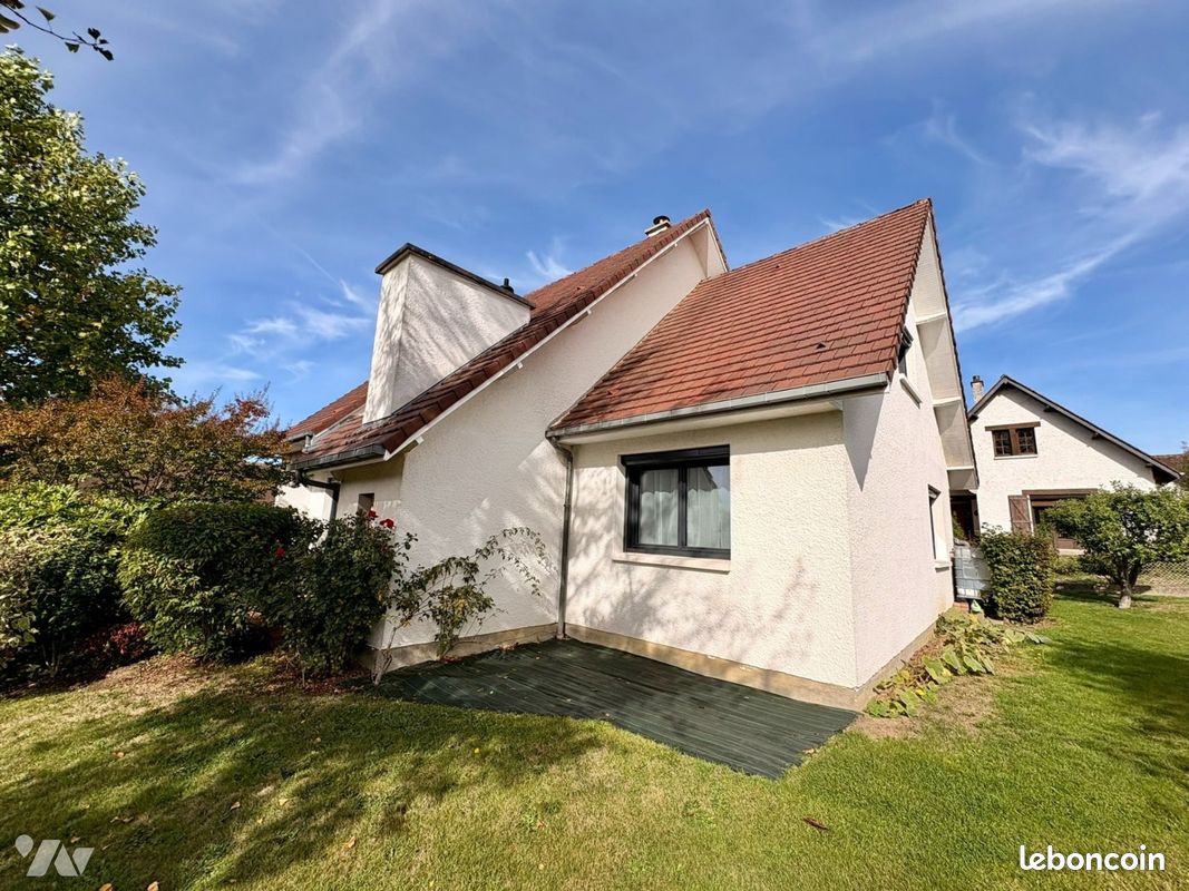 Maison 6 pièces 169 m² · à Neufchâtel-en-Bray · 169 m² · 440 000 €
