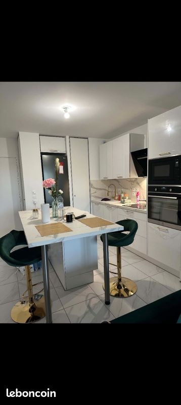 Appartement 3 pièces 60 m² · à Vaulx-en-Velin · 60 m² · 990 €/mois