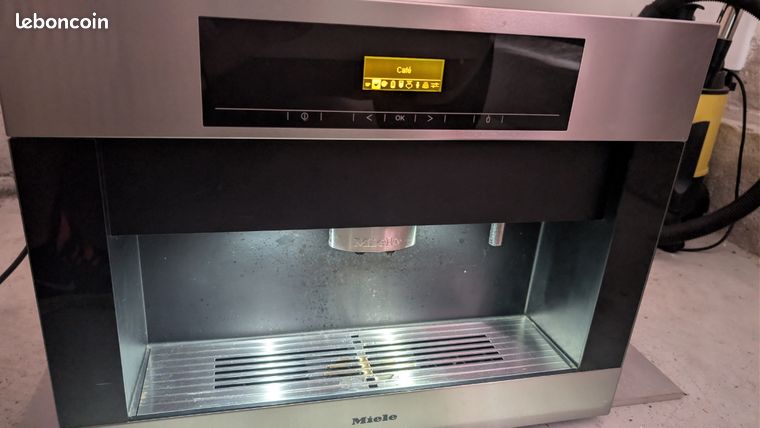 Machine à Café Miele CVA 5060 – Occasion – Bon état – Envoi Mondial