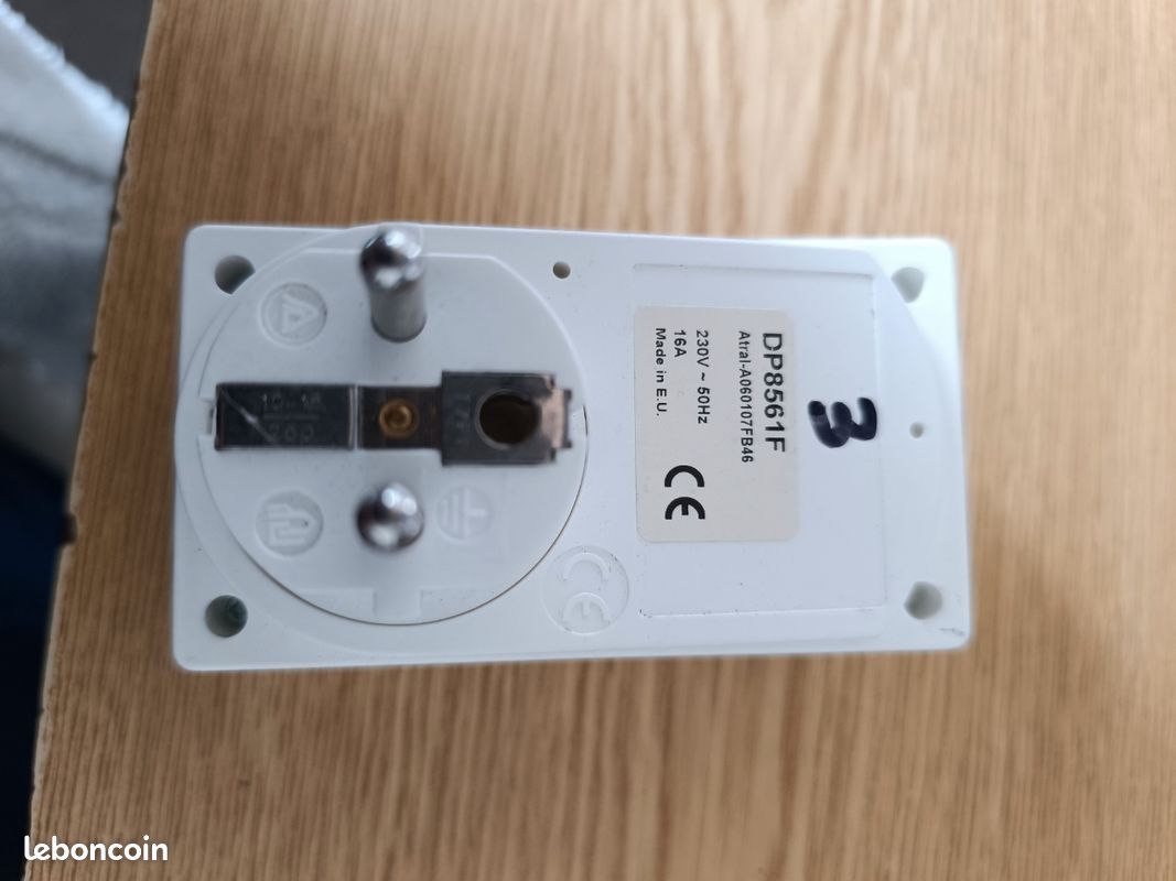 Prise télécommandée Daitem DP 8561F (image 1)
