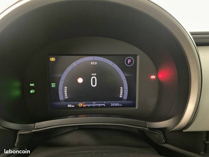 Fiat 600 T-Gen 3 1.2 Hybrid 110ch eDCT6 La Prima (image 13)