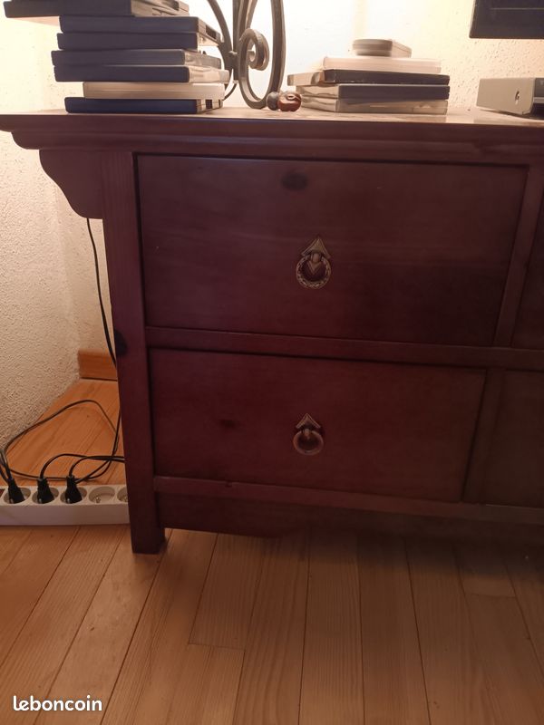 Commode (image 2)