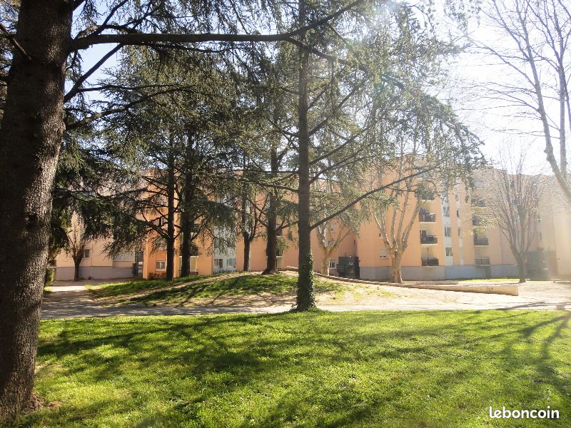 Appartement 3 pièces 55 m² · à Nîmes · 55 m² · 715 €