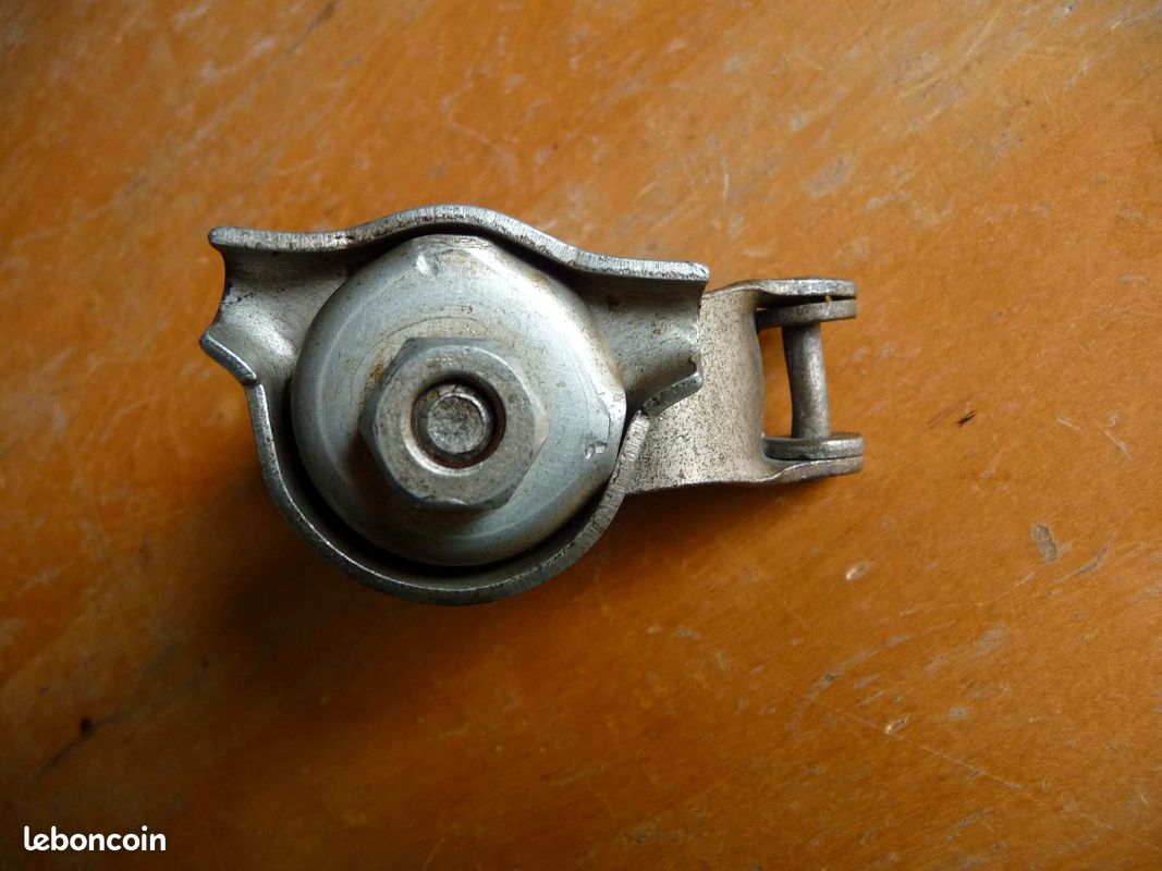 ANCIEN CHARIOT DE SELLE IDEALE TB 80 90 VELO SADDLE CLAMP OLD BICYCLE