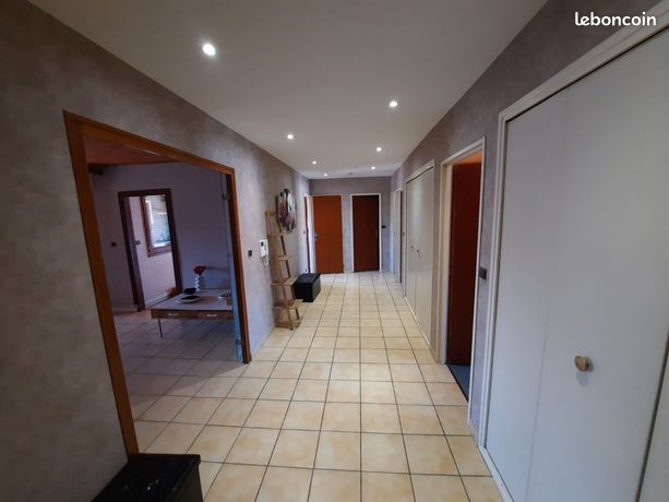 Appartement F4 - 103 m² - Plein centre de Baccarat