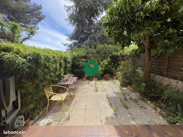 Studio 1 pièce 31 m²