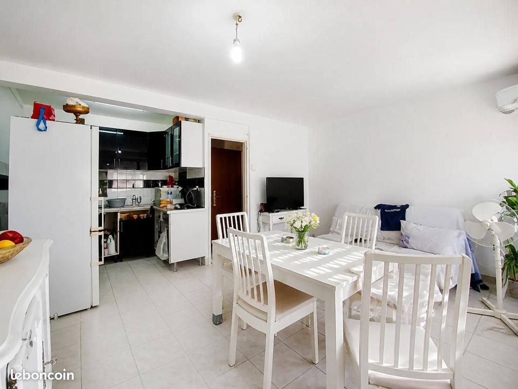 Appartement 3 pièces 53 m² · à Marseille · 53 m² · 73 000 €
