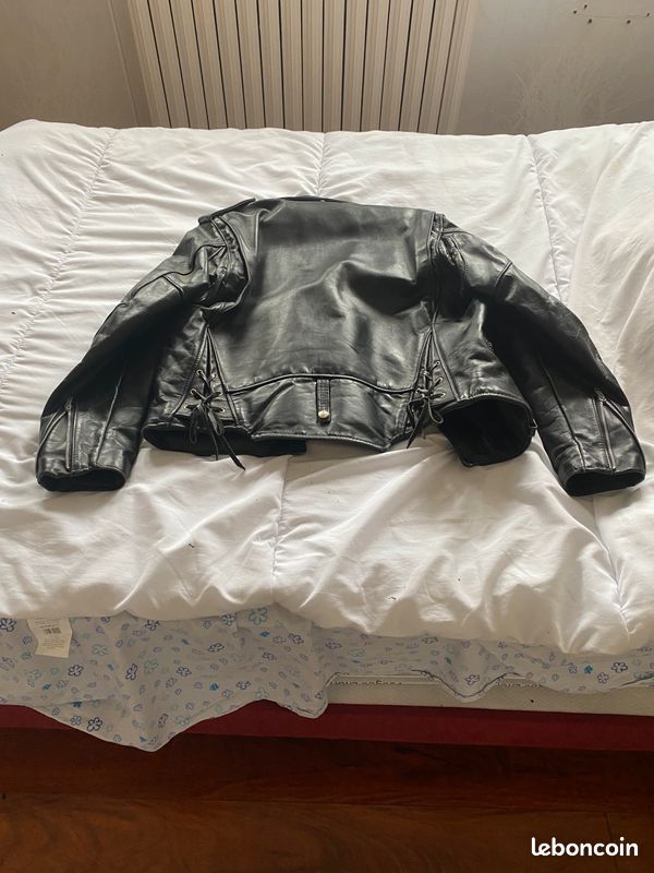 Blouson Perfecto Zara Femme - Taille M - Noir - Faux Cuir - Très Bon état