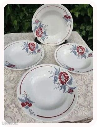 Lot 4 assiettes creuses anciennes Nimy Belgique décor floral Art Déco 23 cm (image 1)