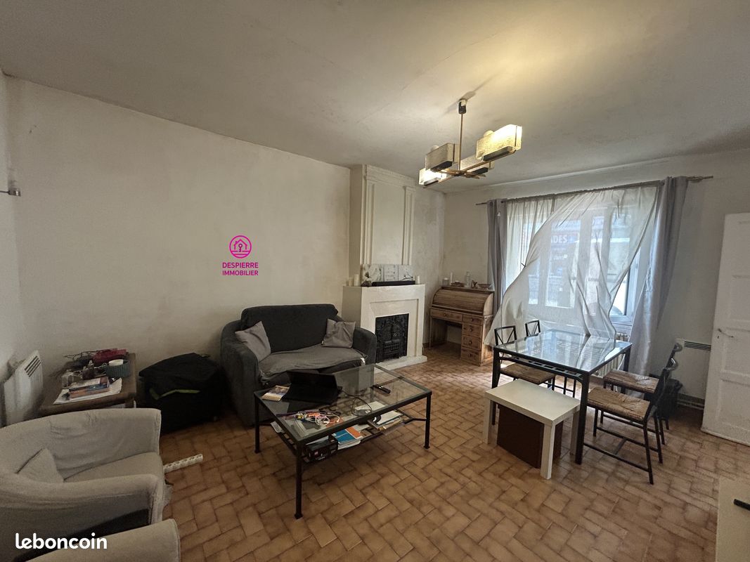 Maison 4 pièces 103 m² · à Roussillon · 103 m² · 150 000 €