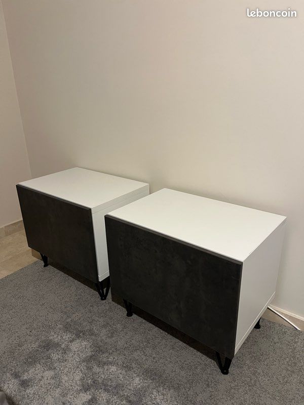 Tables de chevet (image 1)