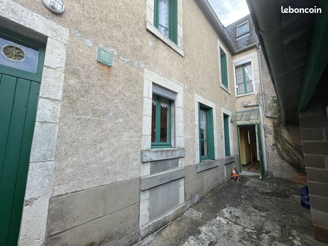 Maison 4 pièces 90 m² · à Lignières · 90 m² · 57 000 €