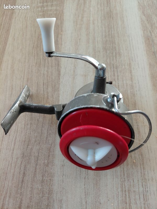 Moulinet ancien Daiwa n°9301 – Pour pièces / Restauration