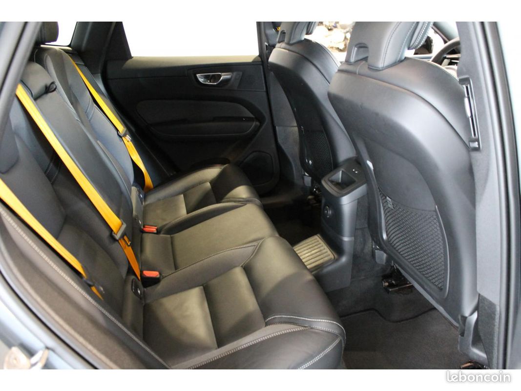 VOLVO XC60 T8 AWD - Polestar Engineered Garantie Constructeur / Caméra 360 / Sièges chauffants (image 11)